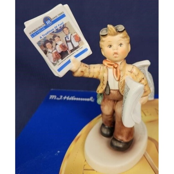 MJ Hummel Goebel Figurine Newspaper Boy Hofbrauhaus Las Vegas 2000 - Picture 1 of 6